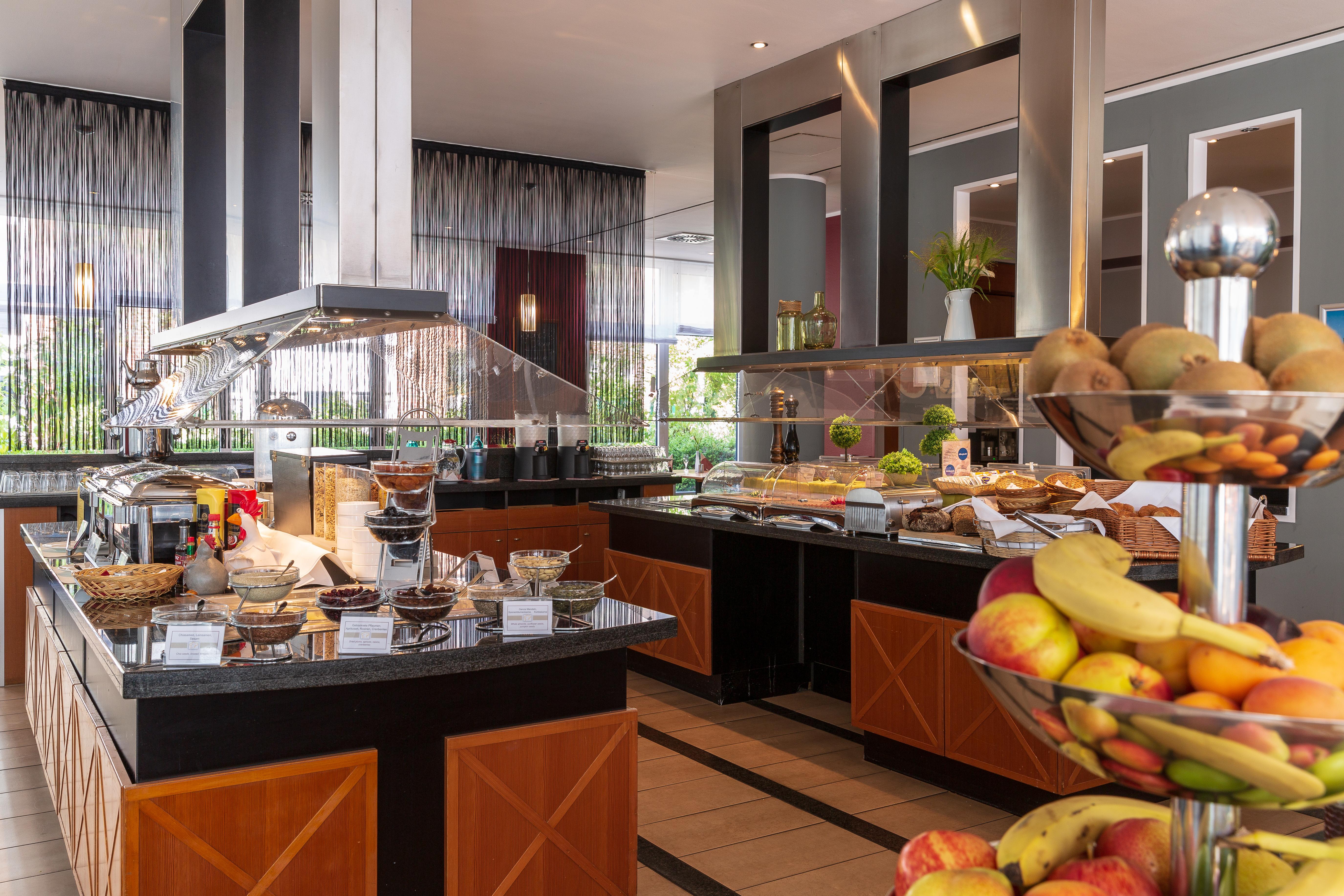 Plaza Premium Koeln Hotel Exterior photo