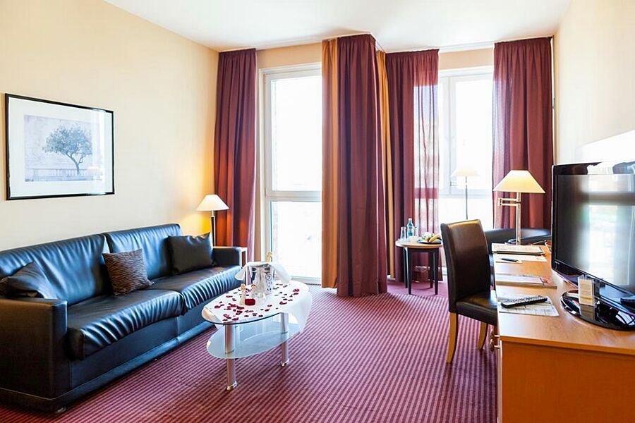 Plaza Premium Koeln Hotel Exterior photo
